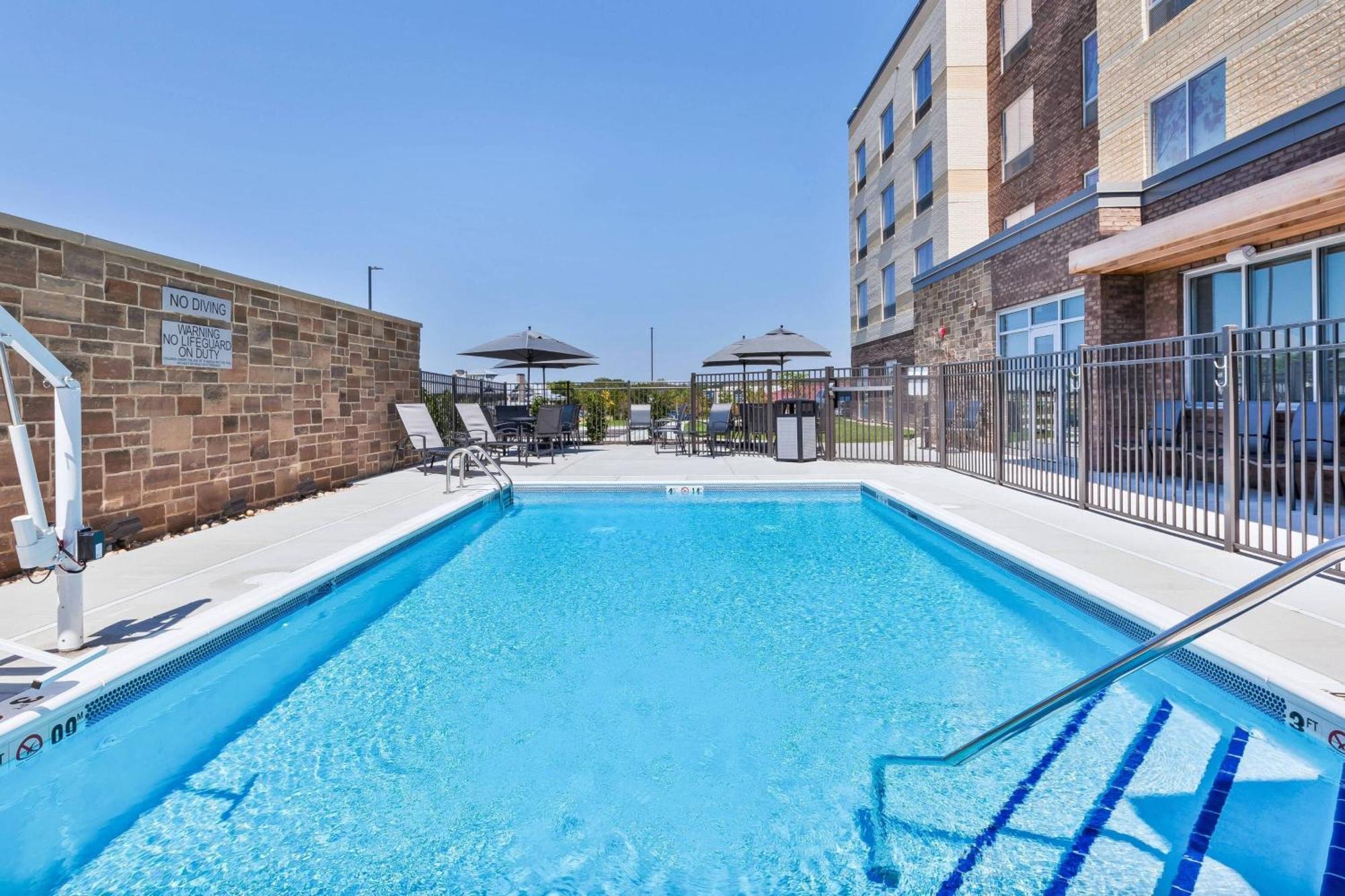 Fairfield Inn & Suites By Marriott Cincinnati Airport South/Флоренс Екстер'єр фото